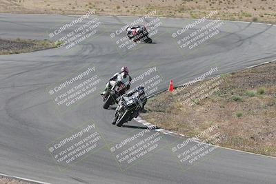 media/Apr-20-2025-AHRMA (Sun) [[393a79c373]]/Race/group 10 early race/Turn 4b/